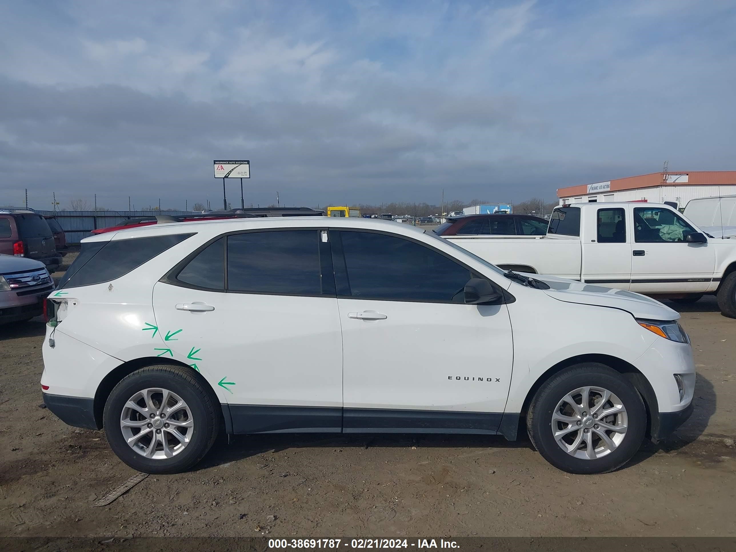 Photo 12 VIN: 3GNAXHEV0KS630137 - CHEVROLET EQUINOX 