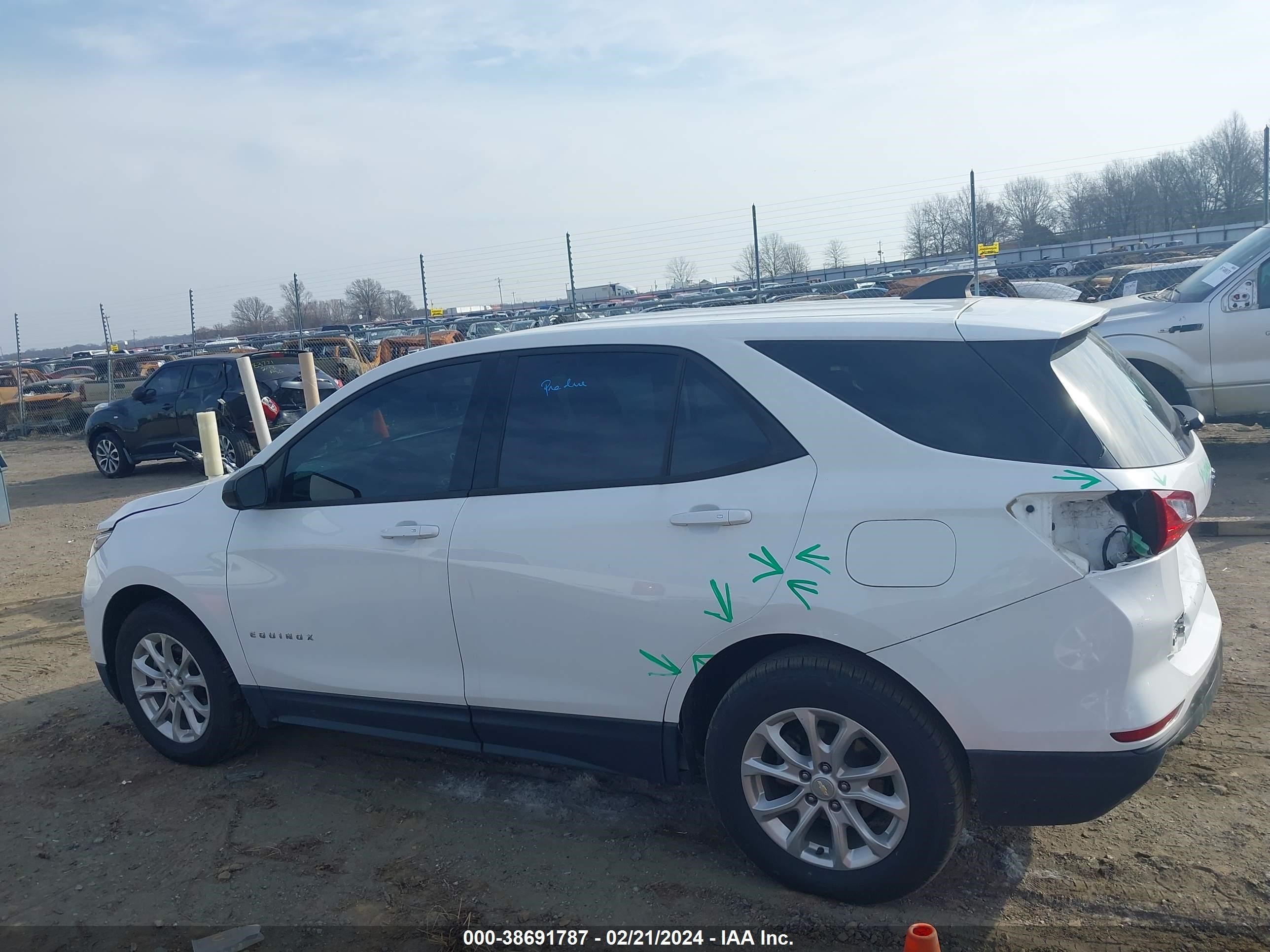 Photo 13 VIN: 3GNAXHEV0KS630137 - CHEVROLET EQUINOX 