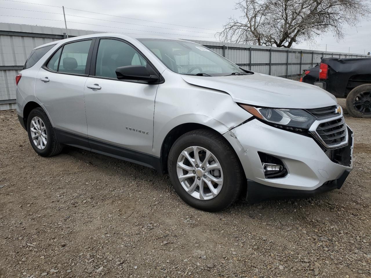 Photo 3 VIN: 3GNAXHEV0LS588229 - CHEVROLET EQUINOX 