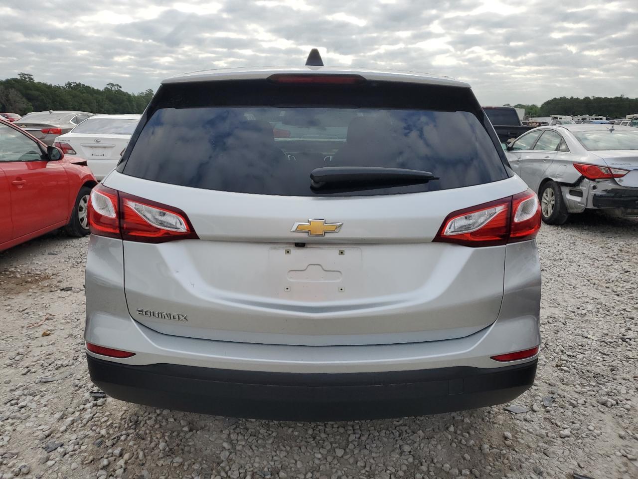 Photo 5 VIN: 3GNAXHEV1KS522996 - CHEVROLET EQUINOX 