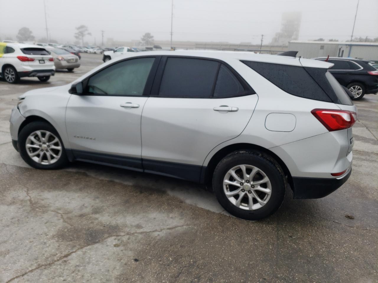 Photo 1 VIN: 3GNAXHEV3JL126934 - CHEVROLET EQUINOX 