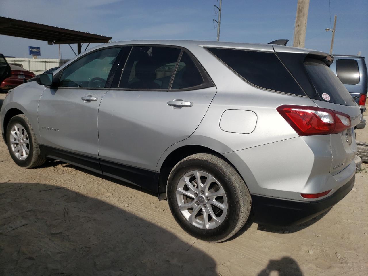 Photo 1 VIN: 3GNAXHEV3KS660068 - CHEVROLET EQUINOX 