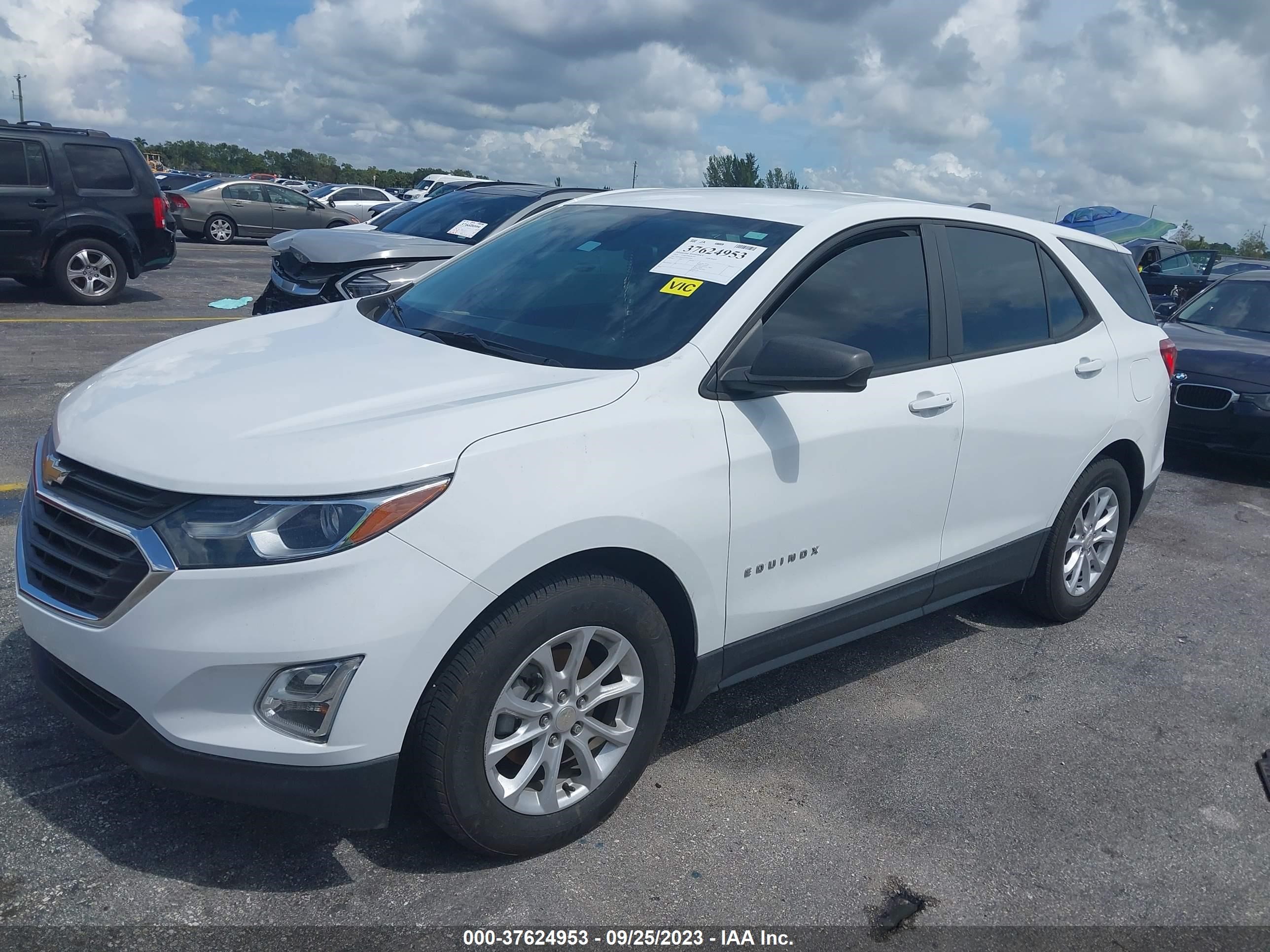 Photo 1 VIN: 3GNAXHEV3LS634068 - CHEVROLET EQUINOX 