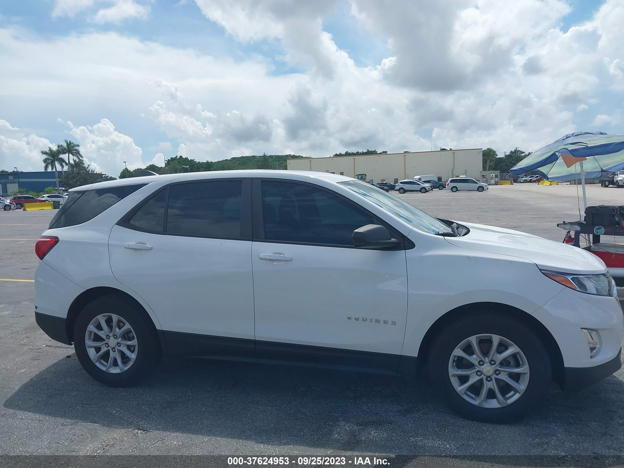 Photo 12 VIN: 3GNAXHEV3LS634068 - CHEVROLET EQUINOX 