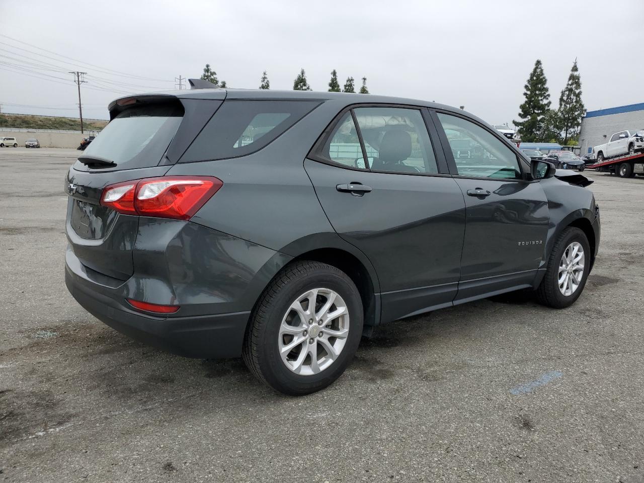 Photo 2 VIN: 3GNAXHEV4KS598468 - CHEVROLET EQUINOX 