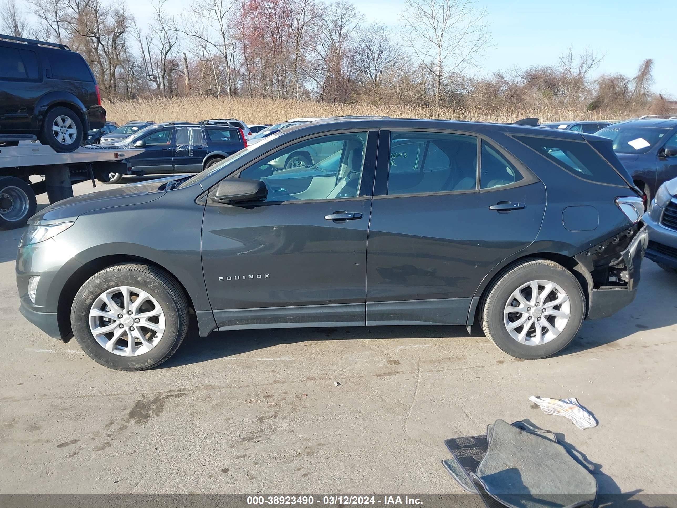 Photo 13 VIN: 3GNAXHEV5KS656944 - CHEVROLET EQUINOX 