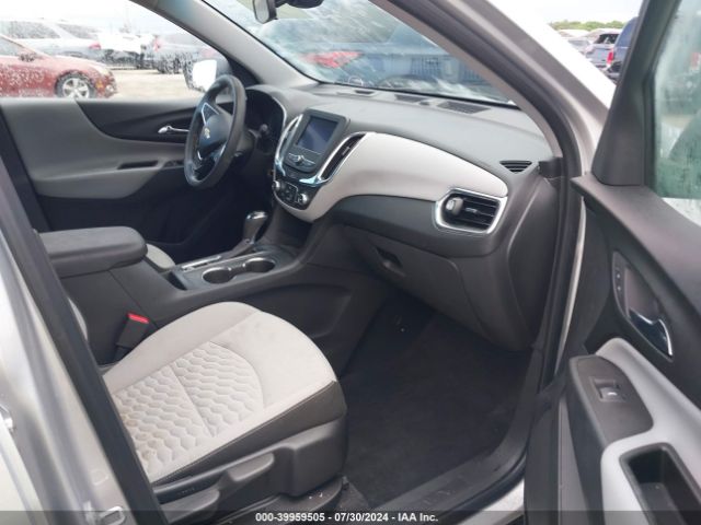 Photo 4 VIN: 3GNAXHEV5LS600522 - CHEVROLET EQUINOX 