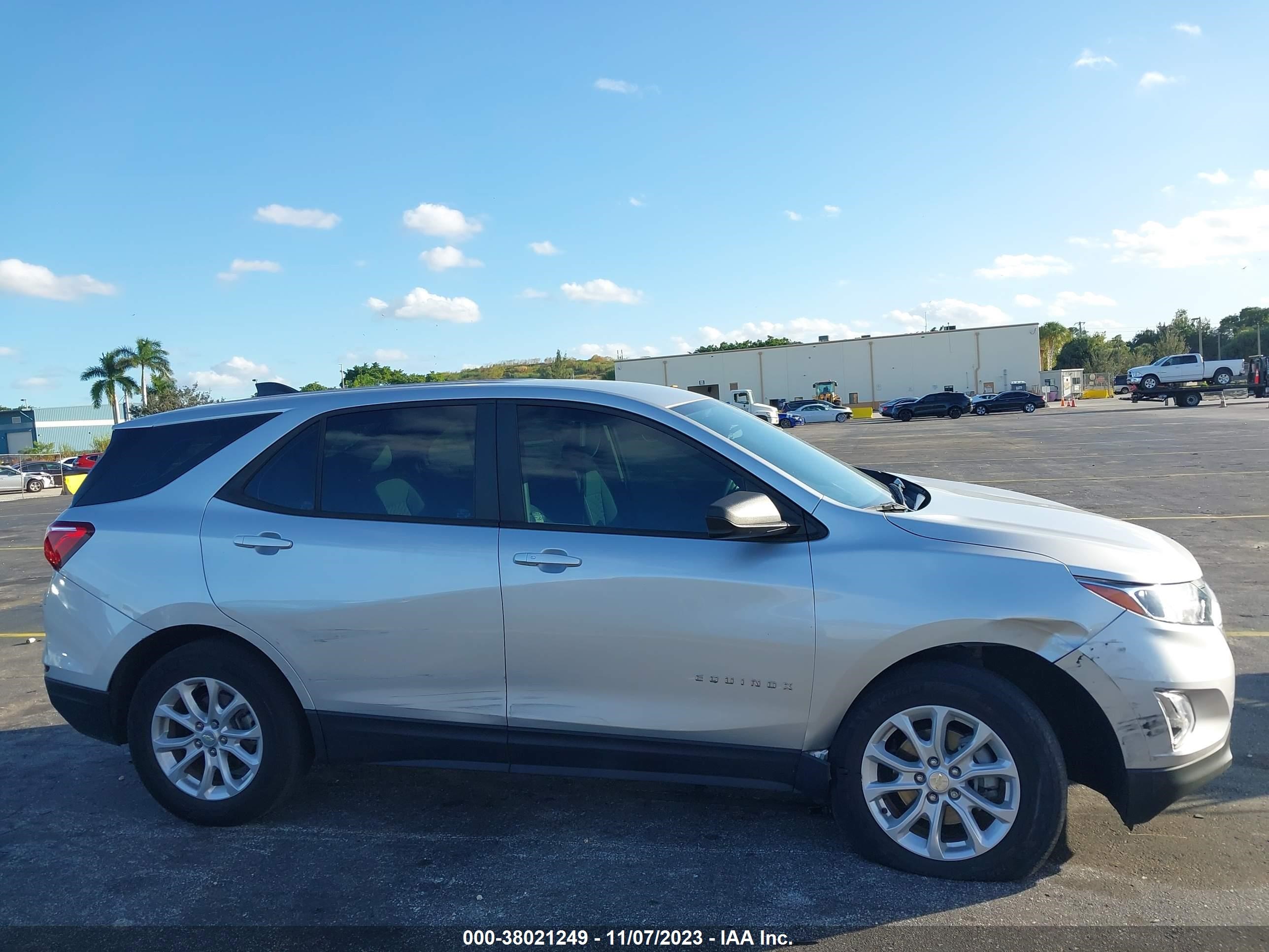 Photo 12 VIN: 3GNAXHEV5LS698340 - CHEVROLET EQUINOX 