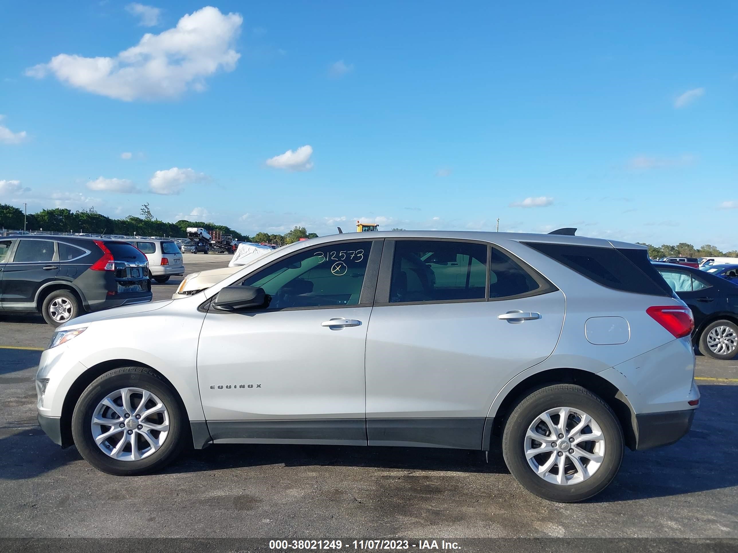 Photo 13 VIN: 3GNAXHEV5LS698340 - CHEVROLET EQUINOX 