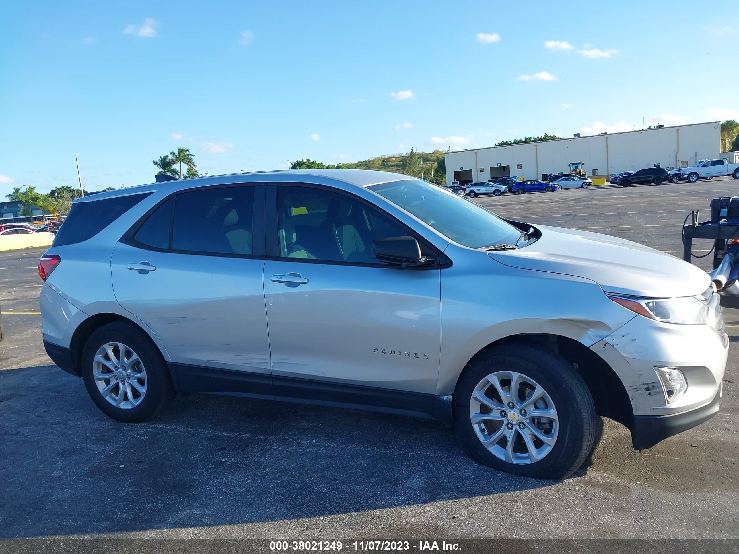 Photo 5 VIN: 3GNAXHEV5LS698340 - CHEVROLET EQUINOX 