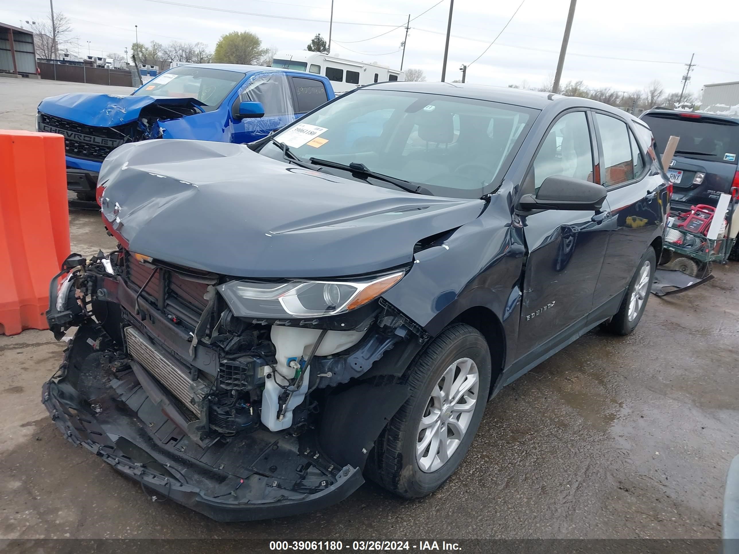 Photo 1 VIN: 3GNAXHEV6JL327629 - CHEVROLET EQUINOX 