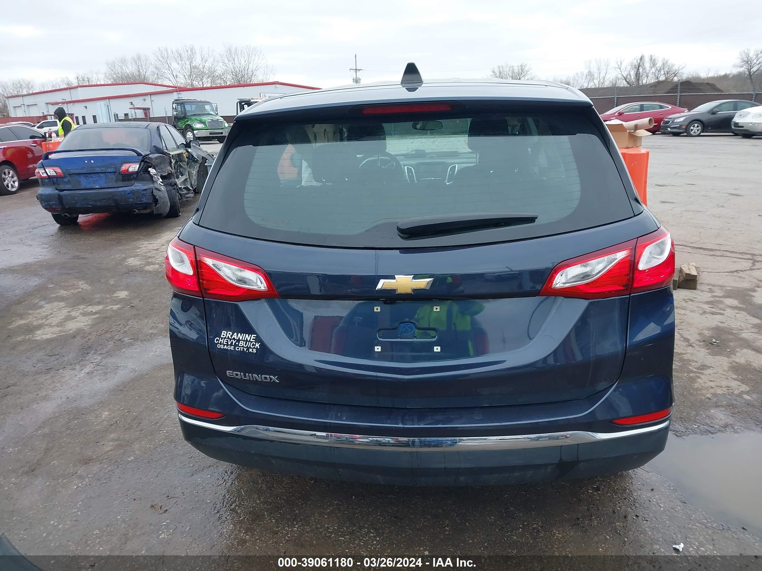 Photo 16 VIN: 3GNAXHEV6JL327629 - CHEVROLET EQUINOX 