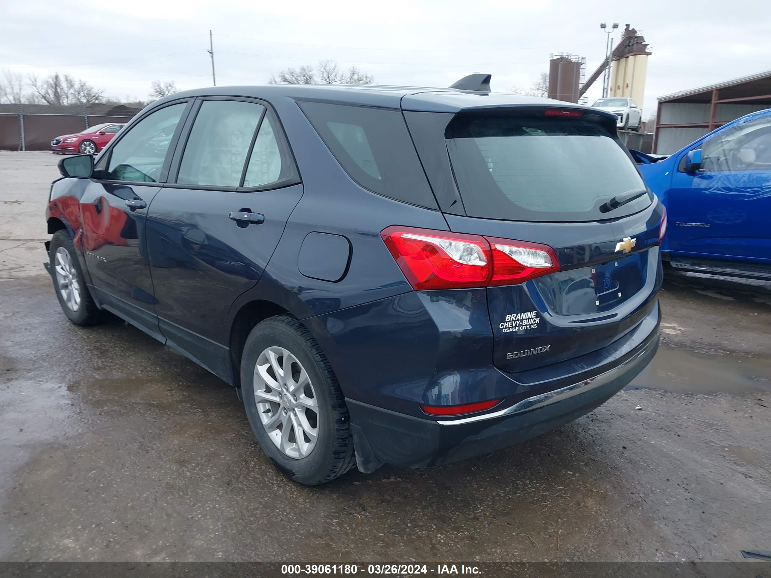 Photo 2 VIN: 3GNAXHEV6JL327629 - CHEVROLET EQUINOX 