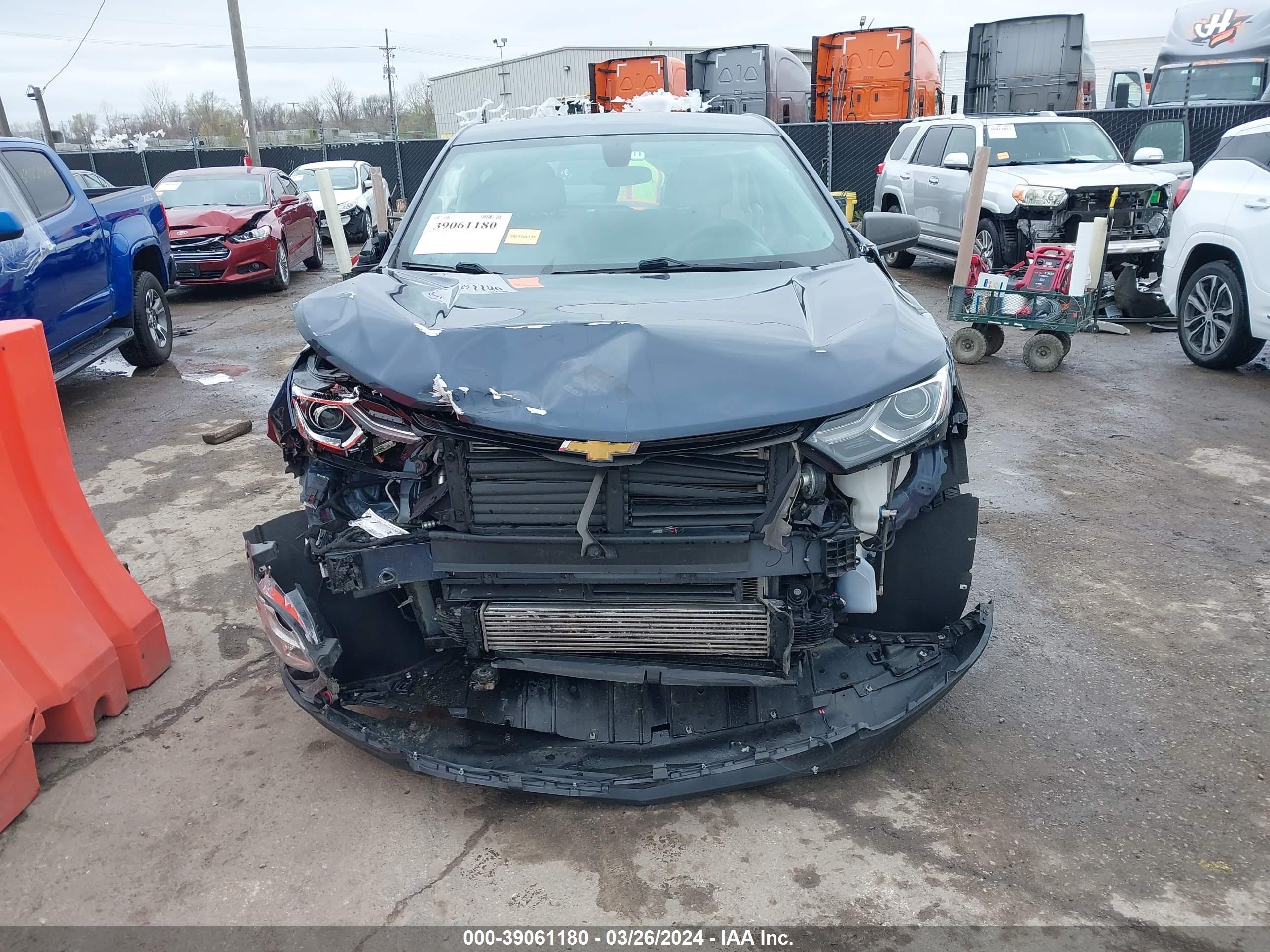 Photo 5 VIN: 3GNAXHEV6JL327629 - CHEVROLET EQUINOX 