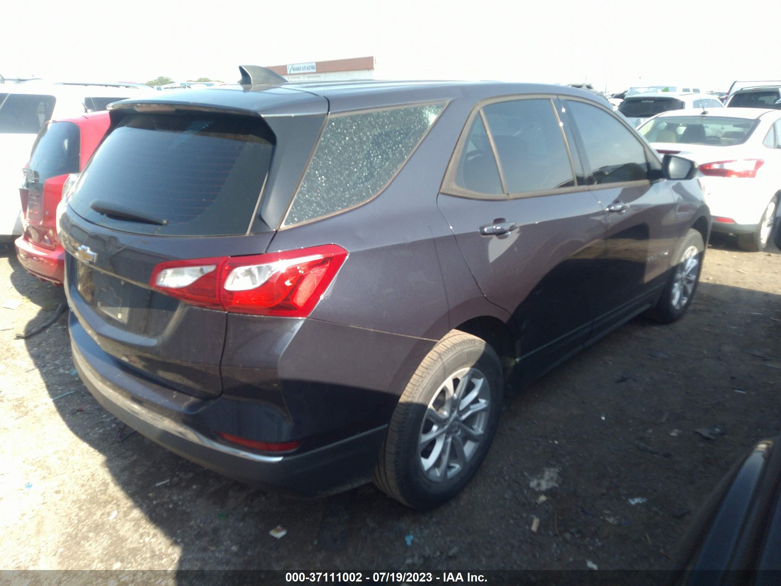 Photo 3 VIN: 3GNAXHEV7JL105438 - CHEVROLET EQUINOX 