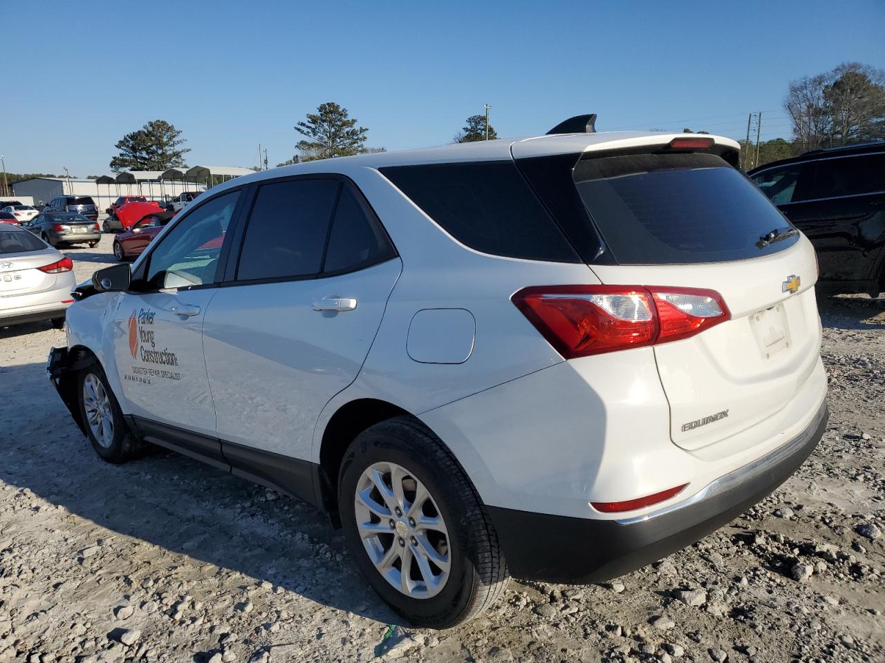 Photo 1 VIN: 3GNAXHEV7JL121543 - CHEVROLET EQUINOX 