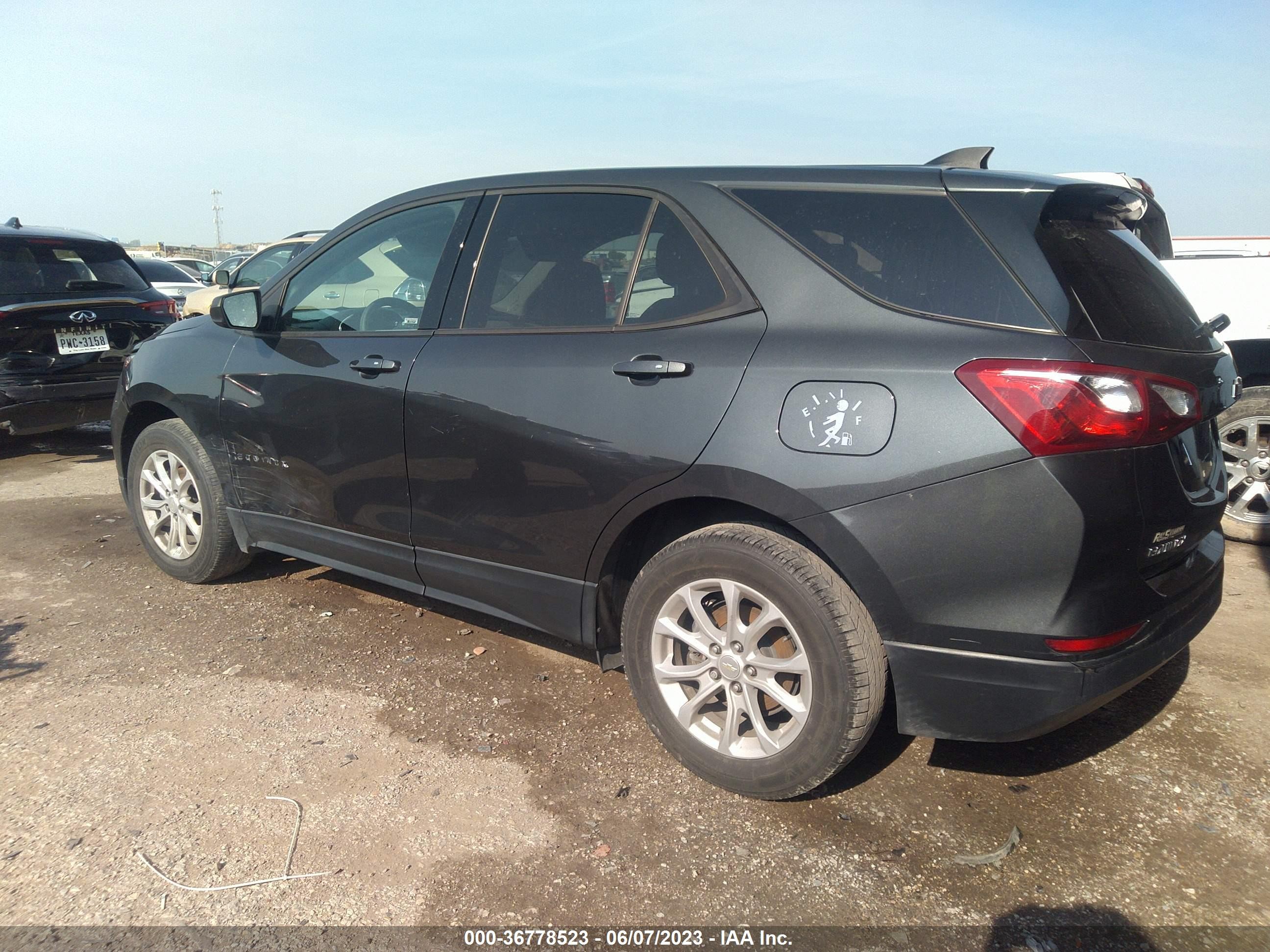 Photo 2 VIN: 3GNAXHEV7KS559731 - CHEVROLET EQUINOX 