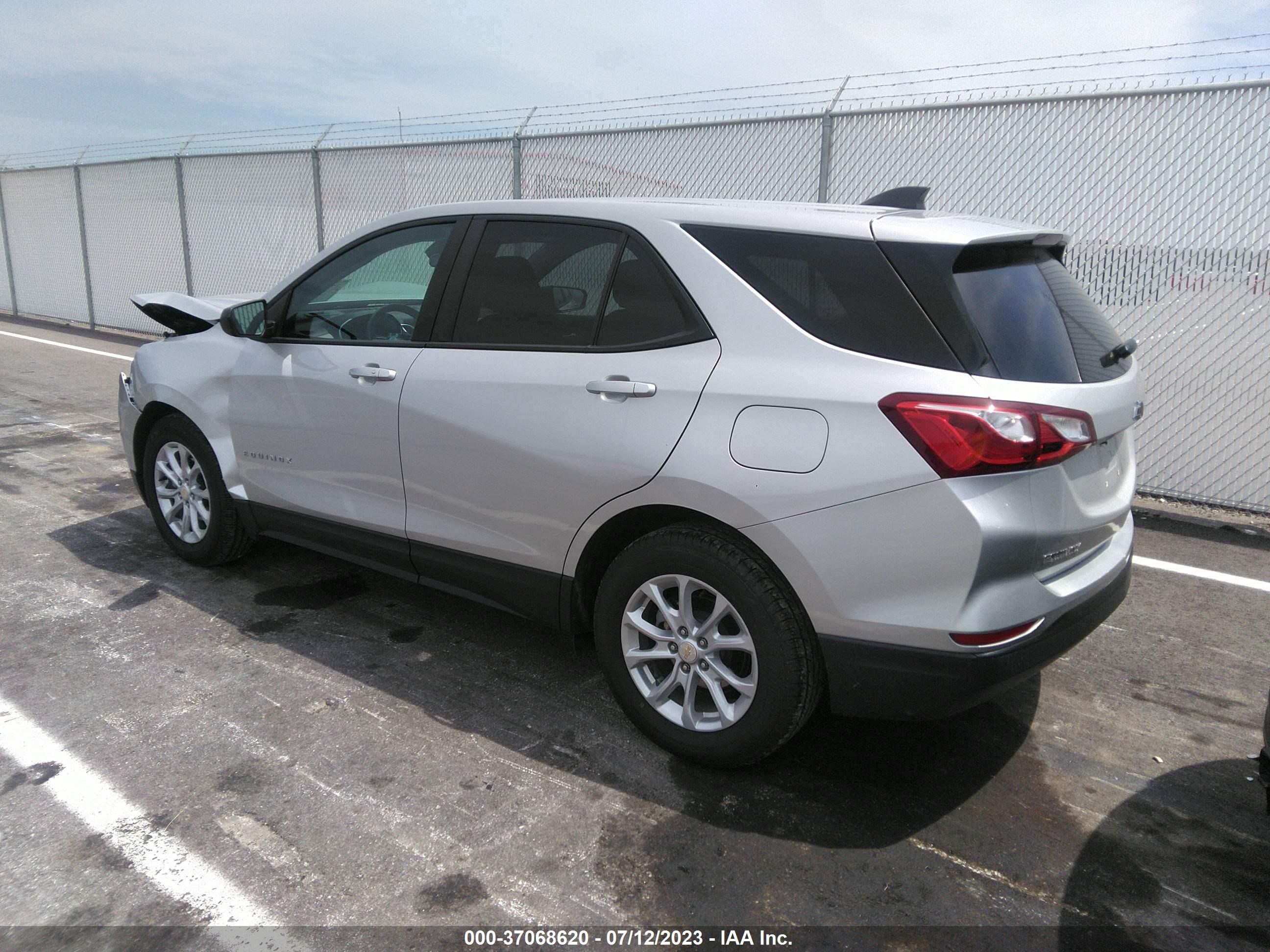 Photo 2 VIN: 3GNAXHEV7LS586557 - CHEVROLET EQUINOX 