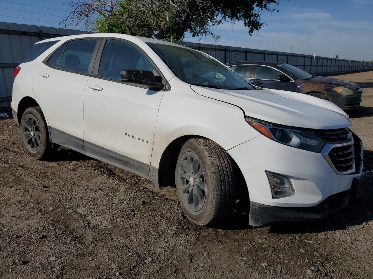 Photo 3 VIN: 3GNAXHEV8LS579049 - CHEVROLET EQUINOX 