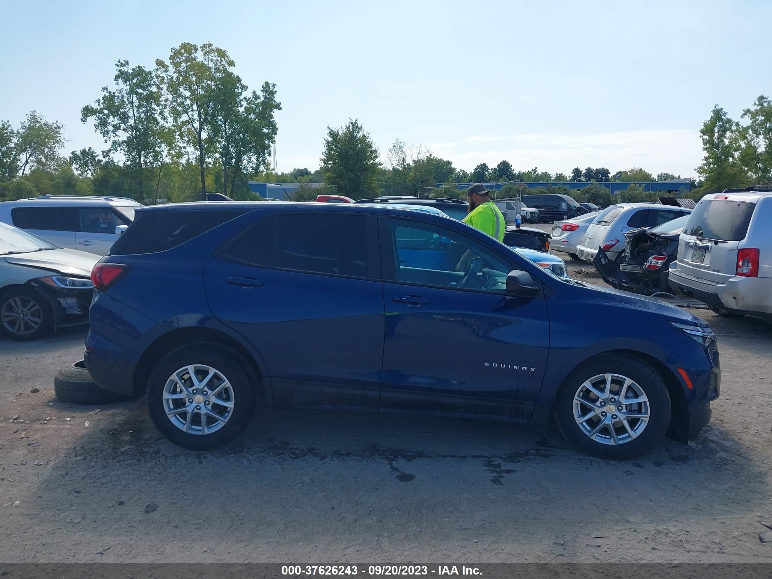 Photo 12 VIN: 3GNAXHEV8NS210484 - CHEVROLET EQUINOX 