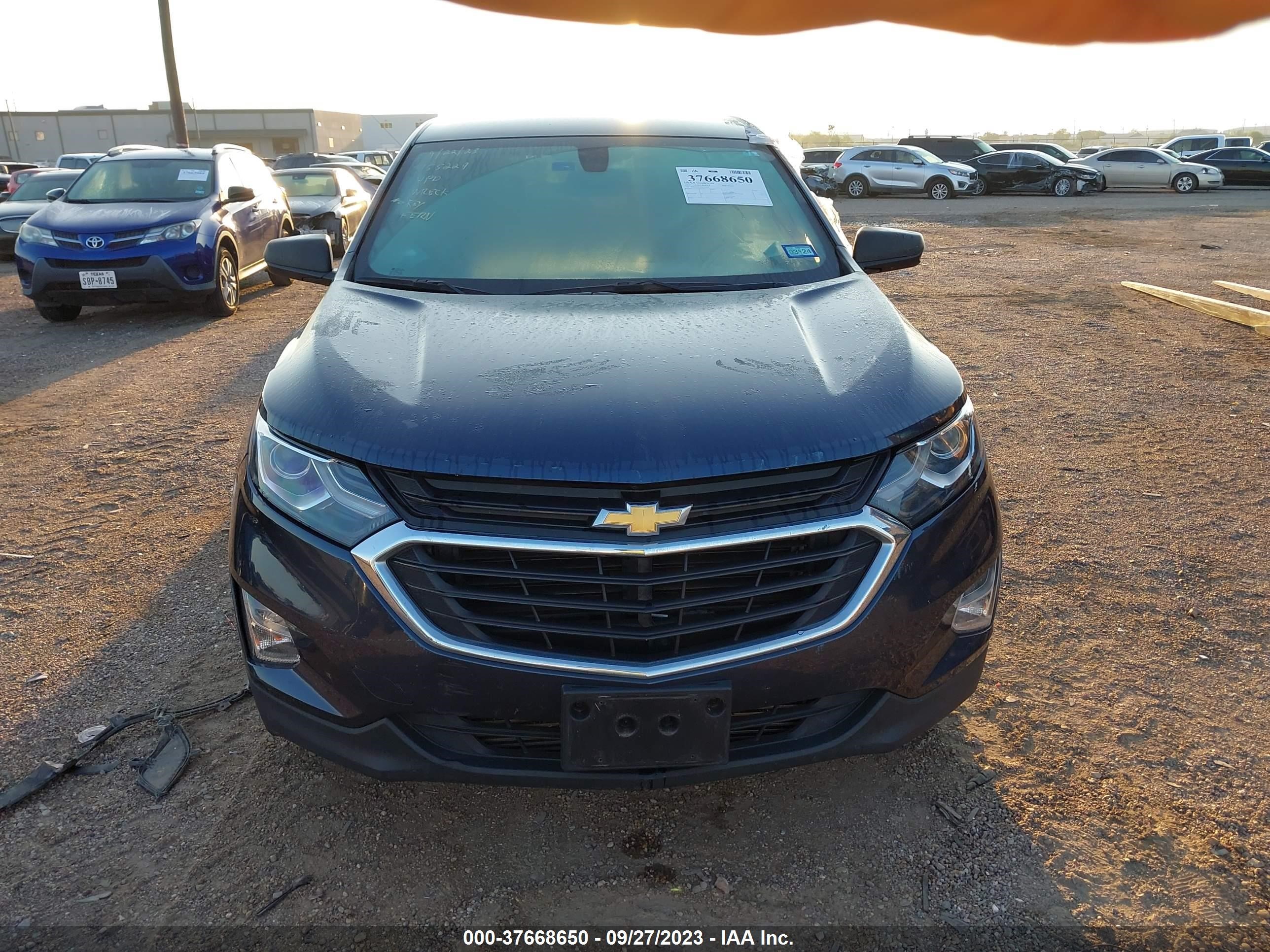 Photo 10 VIN: 3GNAXHEV9JL132219 - CHEVROLET EQUINOX 