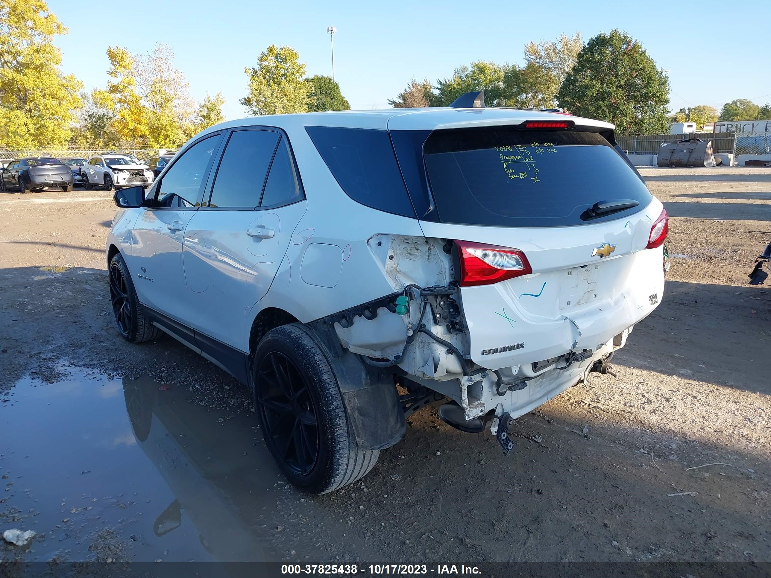 Photo 2 VIN: 3GNAXHEV9KS597431 - CHEVROLET EQUINOX 