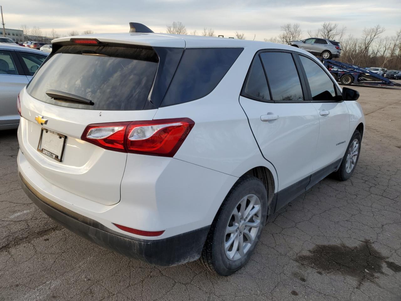 Photo 2 VIN: 3GNAXHEV9LS548117 - CHEVROLET EQUINOX 