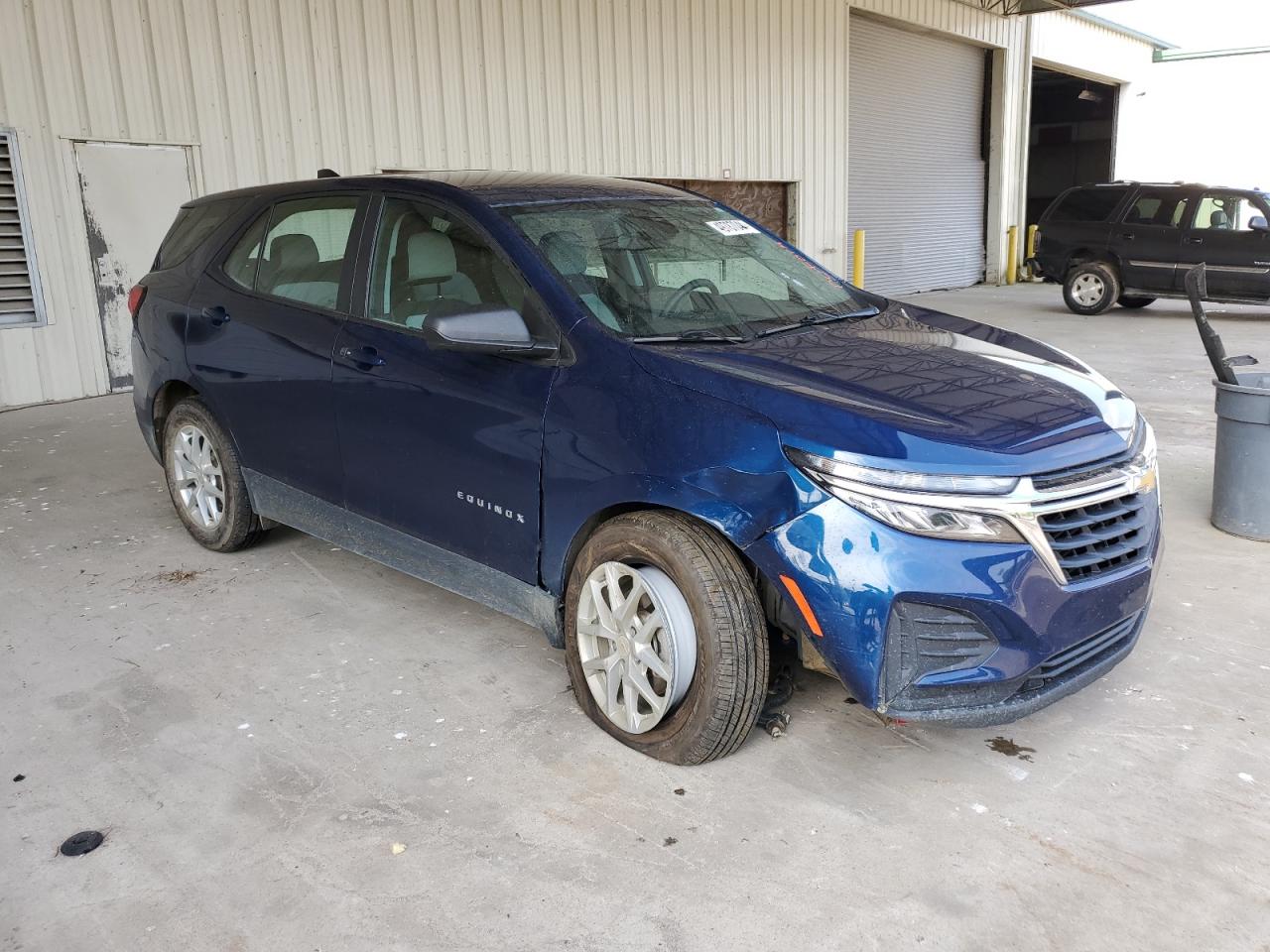 Photo 3 VIN: 3GNAXHEV9NS247768 - CHEVROLET EQUINOX 