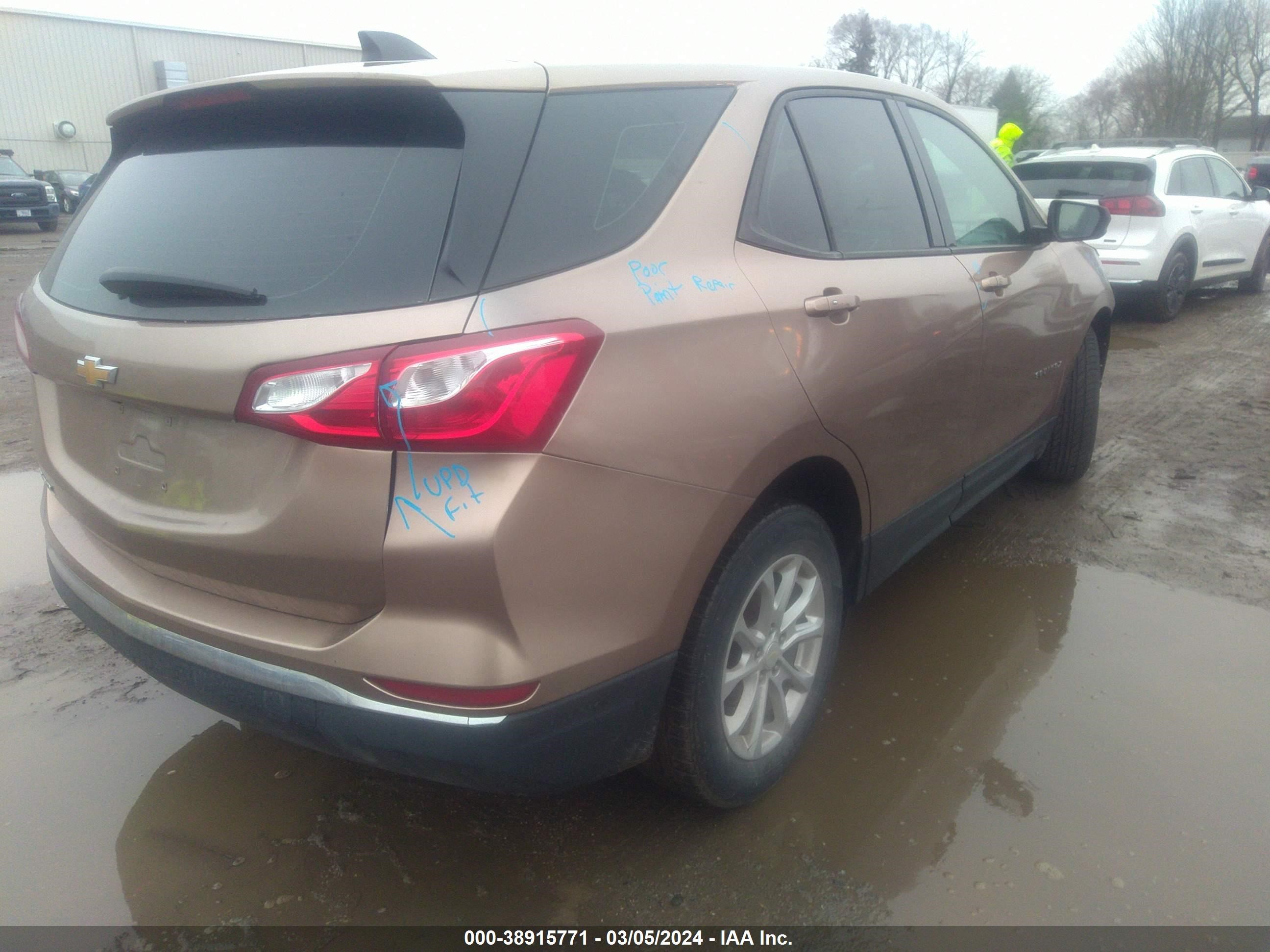 Photo 3 VIN: 3GNAXHEVXJL173376 - CHEVROLET EQUINOX 