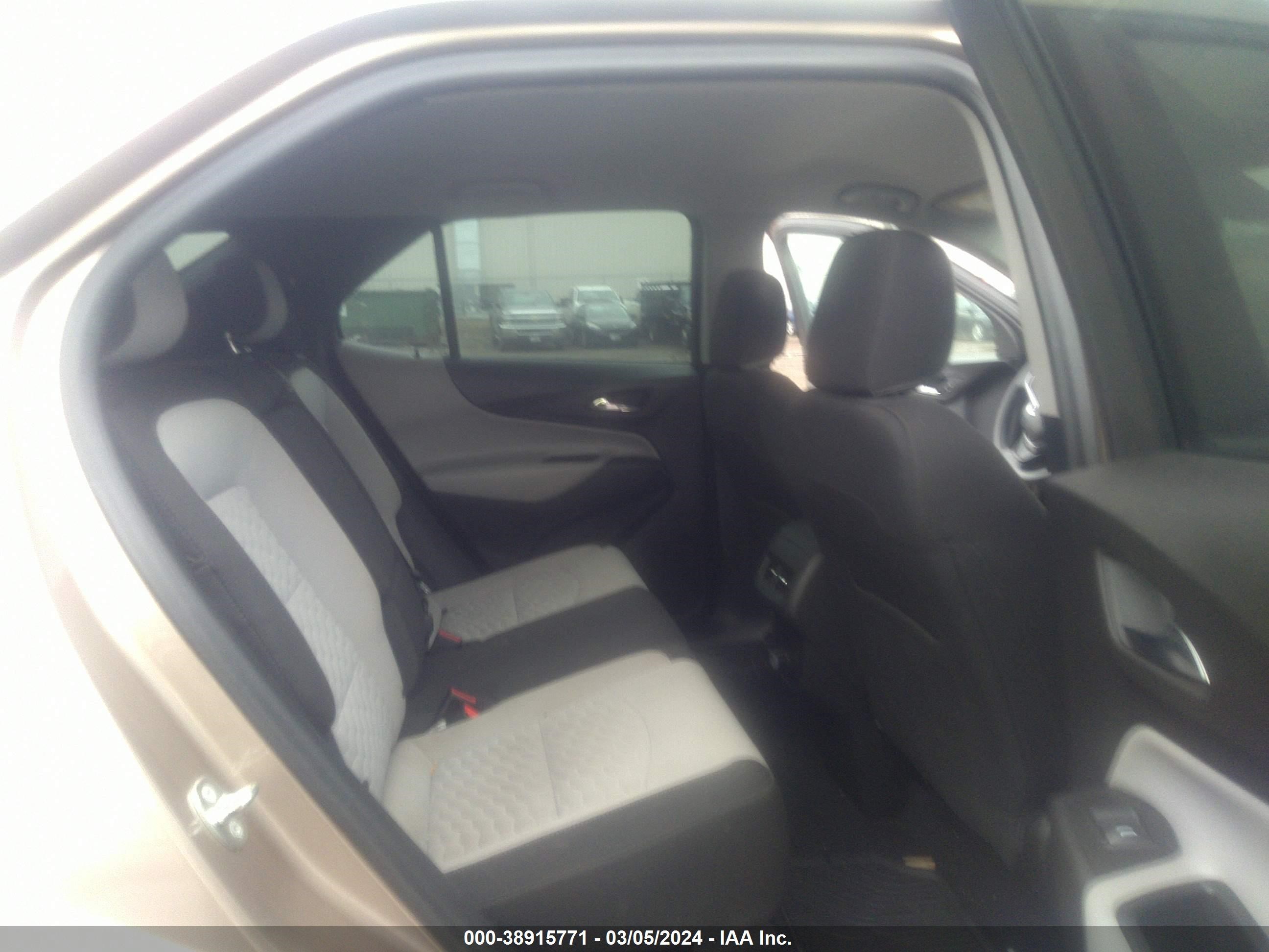 Photo 7 VIN: 3GNAXHEVXJL173376 - CHEVROLET EQUINOX 