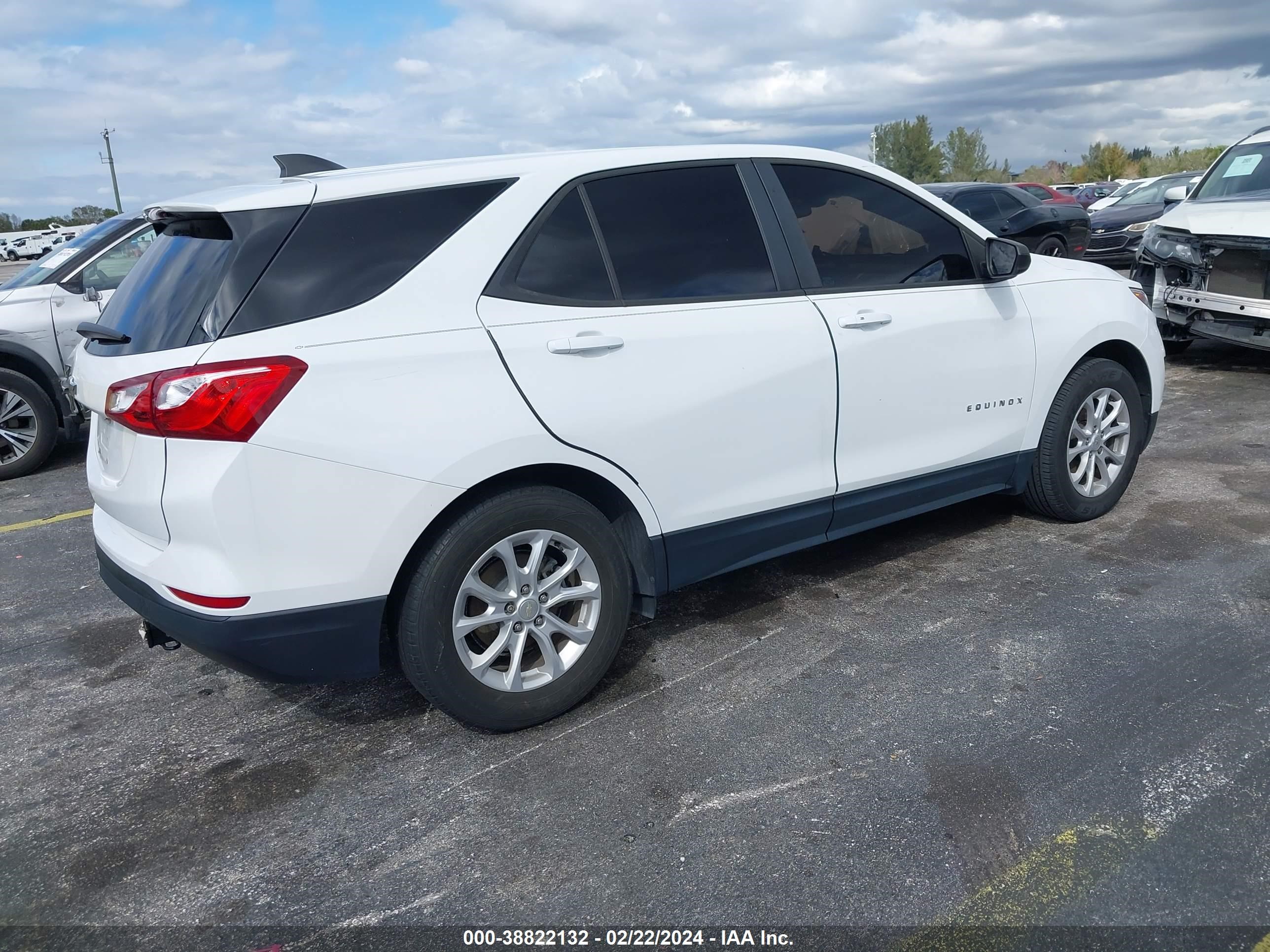 Photo 3 VIN: 3GNAXHEVXLS734006 - CHEVROLET EQUINOX 