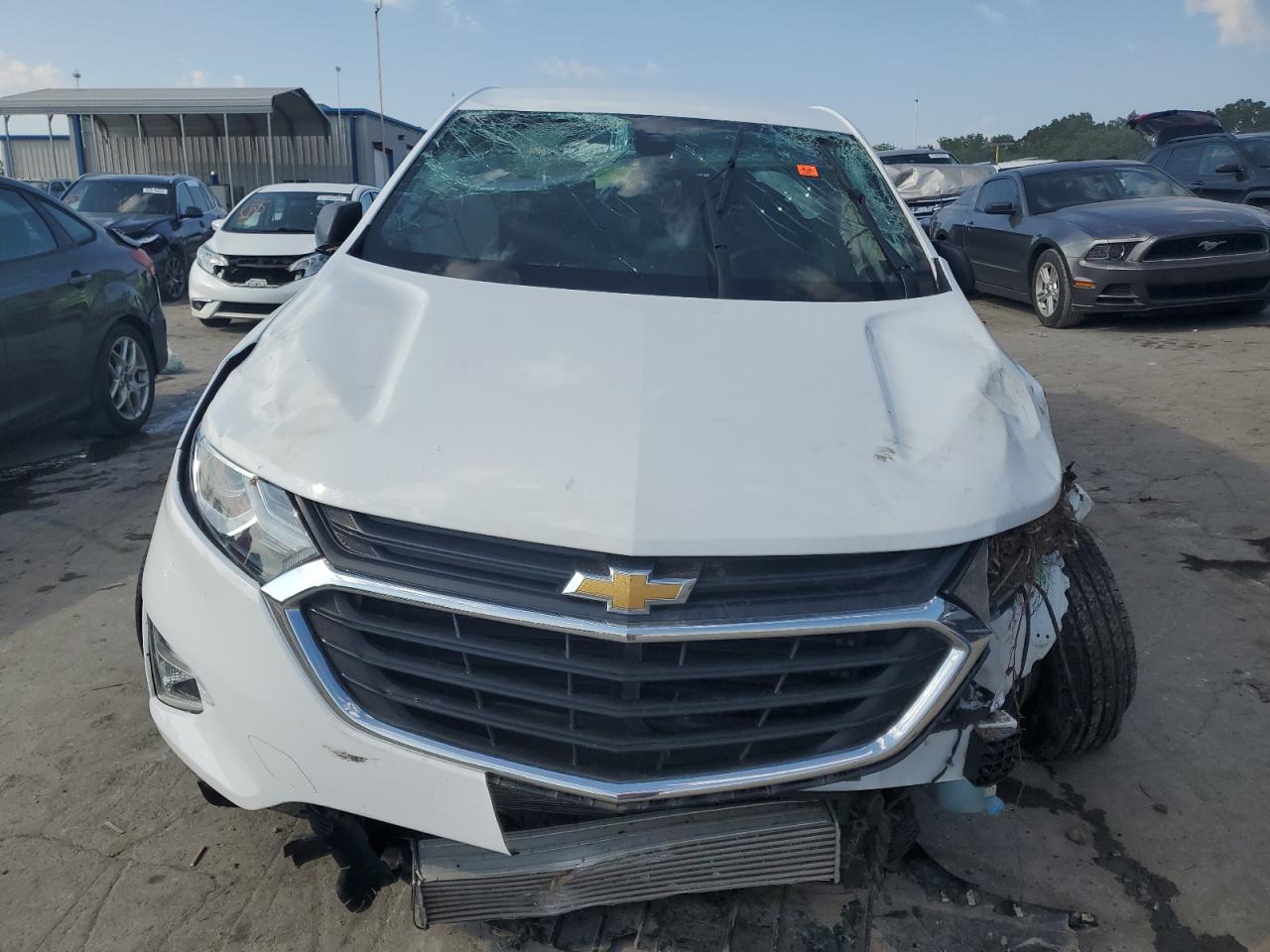 Photo 4 VIN: 3GNAXHEVXMS163215 - CHEVROLET EQUINOX 