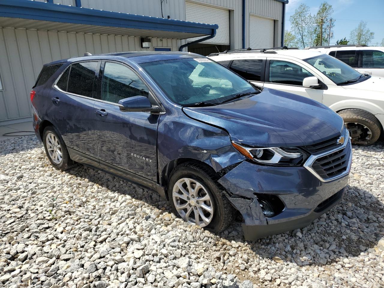 Photo 3 VIN: 3GNAXJEV0JL384920 - CHEVROLET EQUINOX 