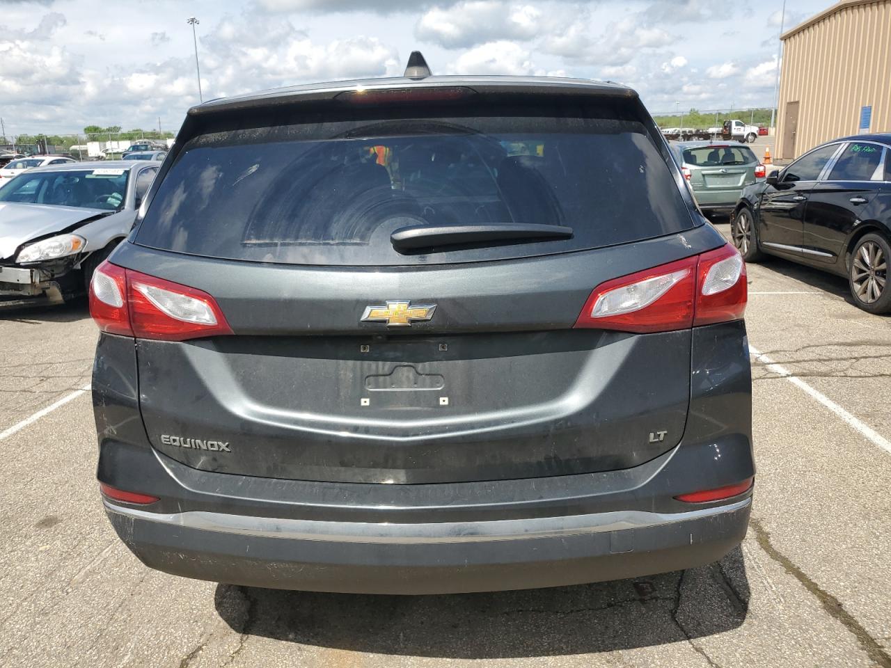 Photo 5 VIN: 3GNAXJEV0JS576022 - CHEVROLET EQUINOX 