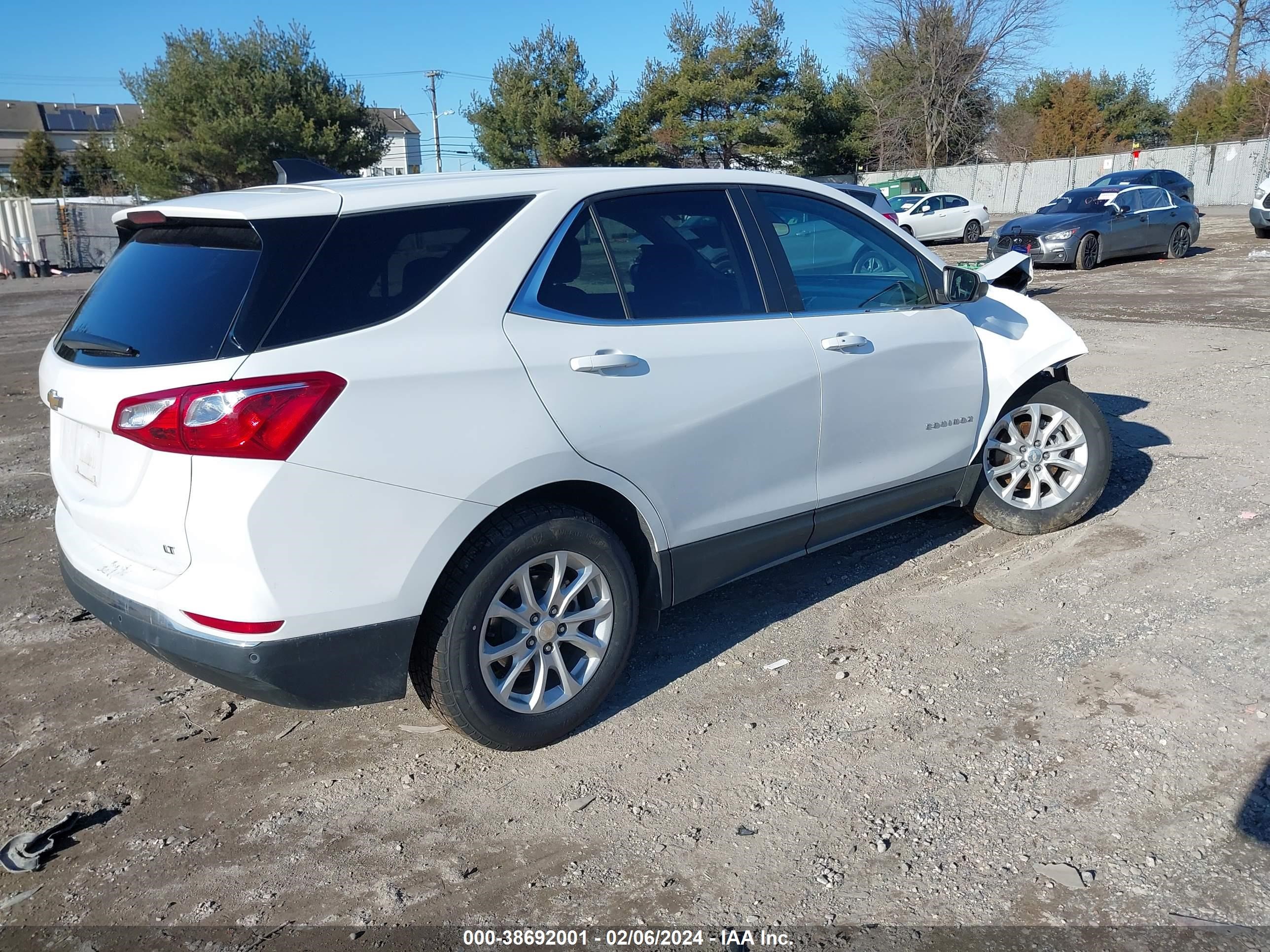 Photo 3 VIN: 3GNAXJEV0MS124706 - CHEVROLET EQUINOX 