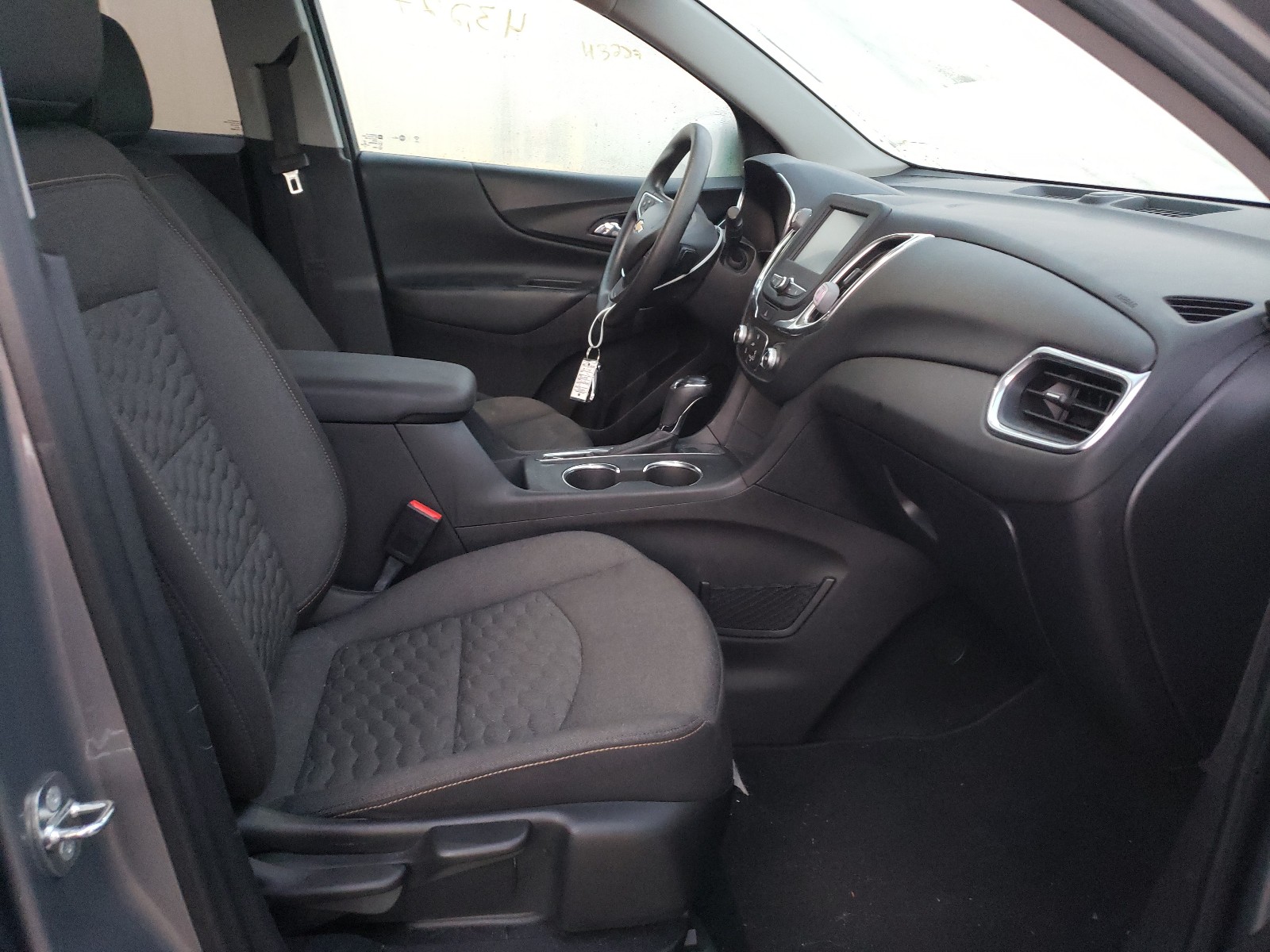 Photo 4 VIN: 3GNAXJEV1JL113767 - CHEVROLET EQUINOX LT 