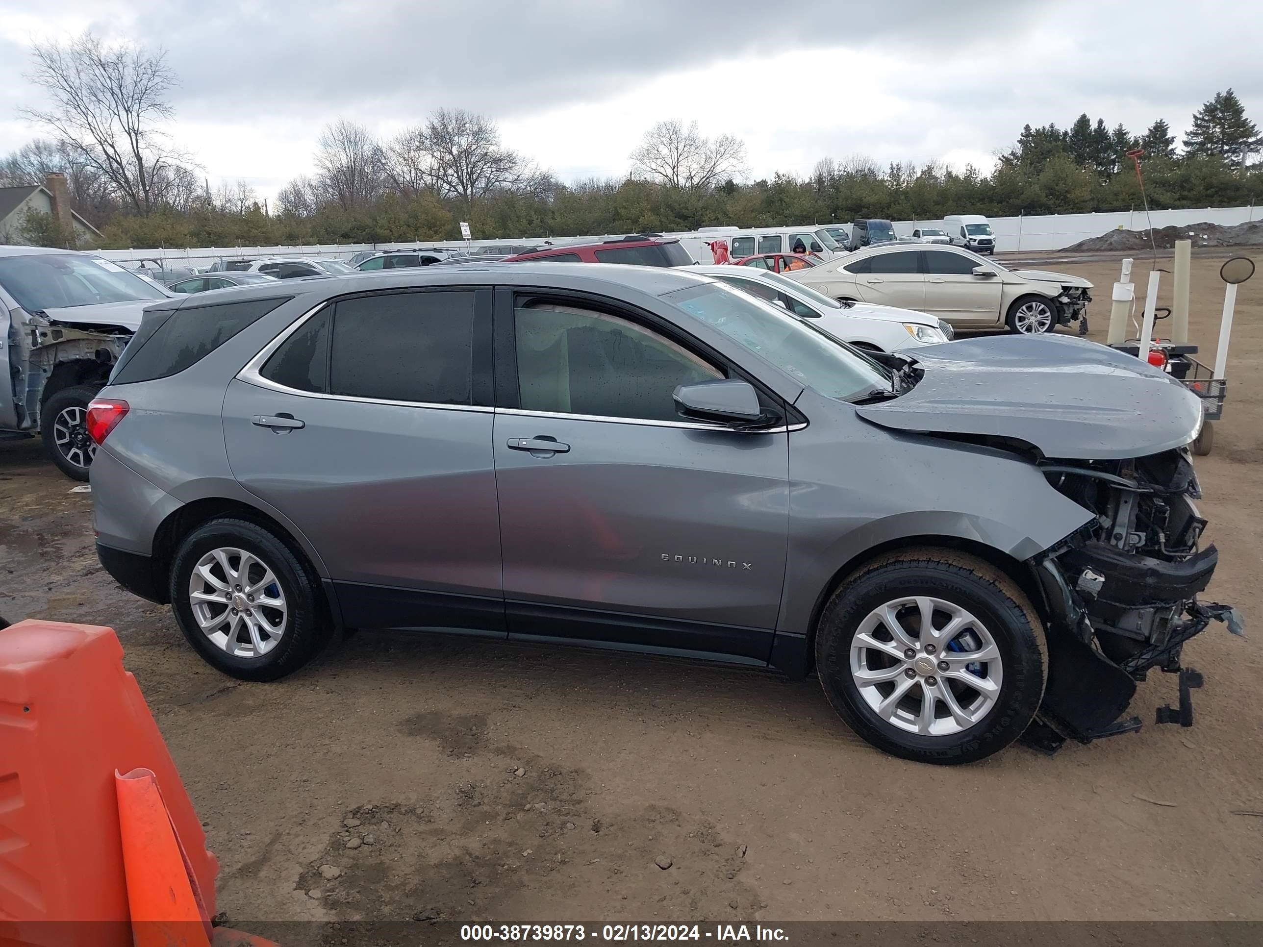 Photo 13 VIN: 3GNAXJEV5JL110869 - CHEVROLET EQUINOX 