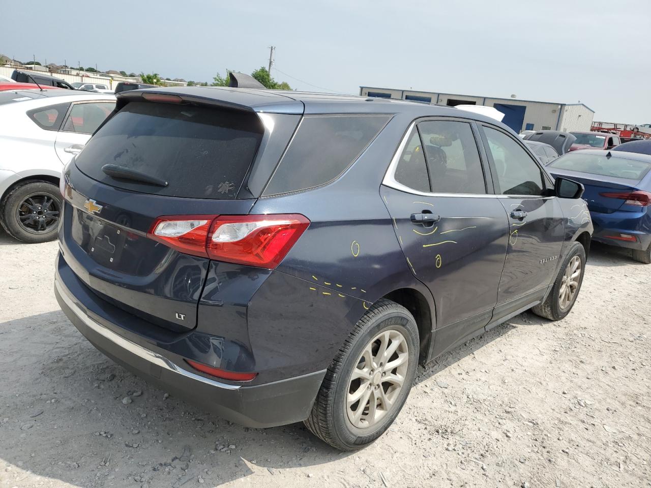 Photo 2 VIN: 3GNAXJEV5JL294453 - CHEVROLET EQUINOX 