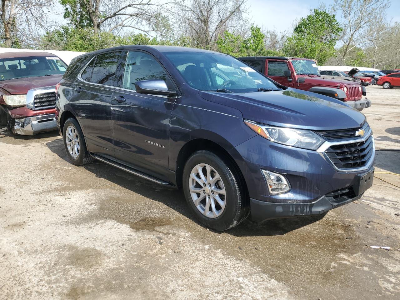 Photo 3 VIN: 3GNAXJEV7JS599409 - CHEVROLET EQUINOX 