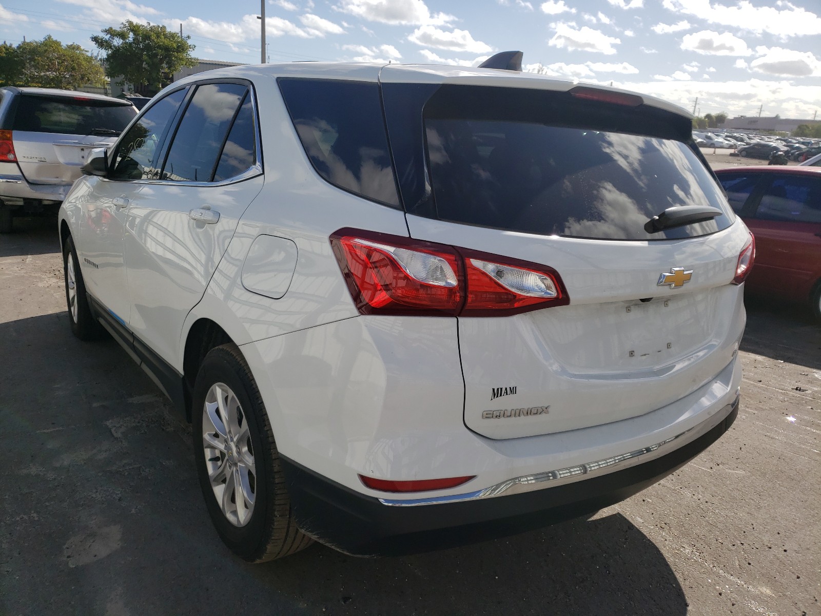 Photo 2 VIN: 3GNAXJEV8JS590489 - CHEVROLET EQUINOX LT 