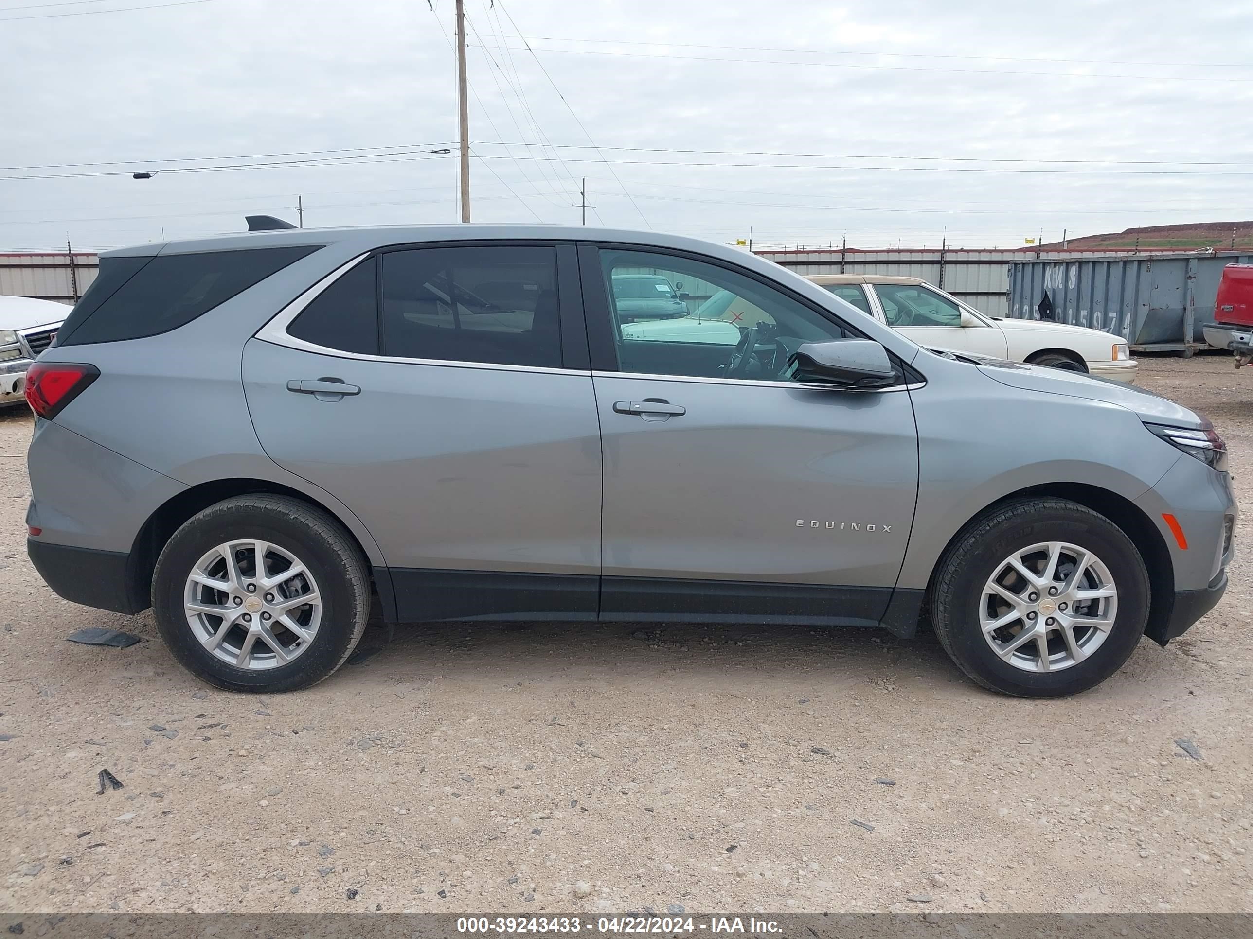 Photo 12 VIN: 3GNAXKEG9PS214691 - CHEVROLET EQUINOX 