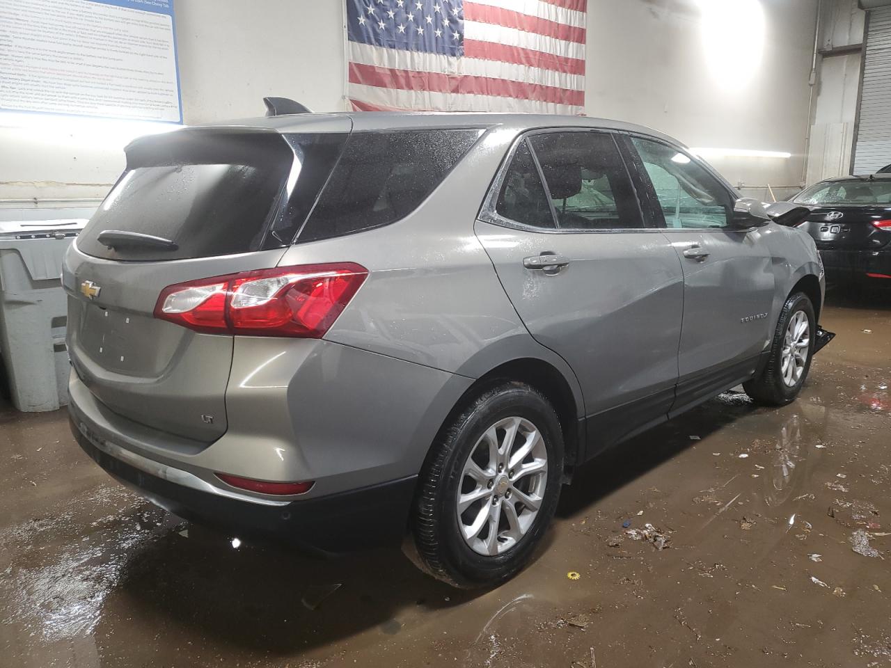 Photo 2 VIN: 3GNAXKEV3KS555432 - CHEVROLET EQUINOX 