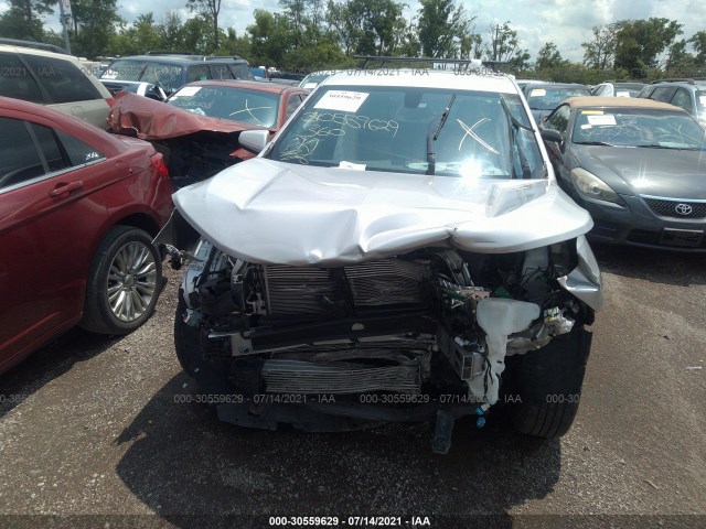 Photo 5 VIN: 3GNAXKEV3KS592657 - CHEVROLET EQUINOX 