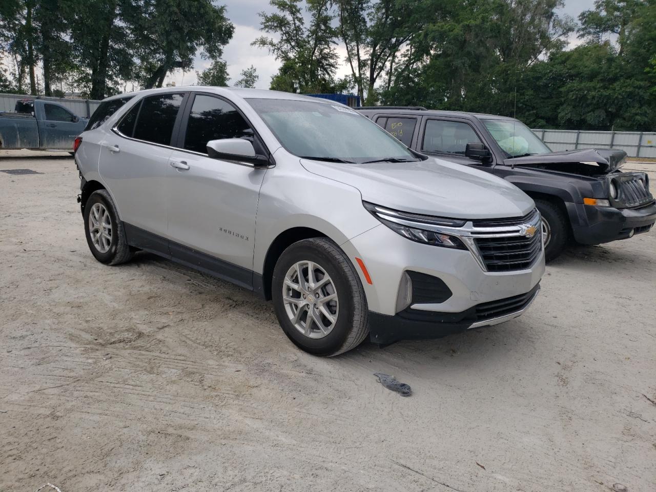 Photo 3 VIN: 3GNAXKEV6NS102149 - CHEVROLET EQUINOX 