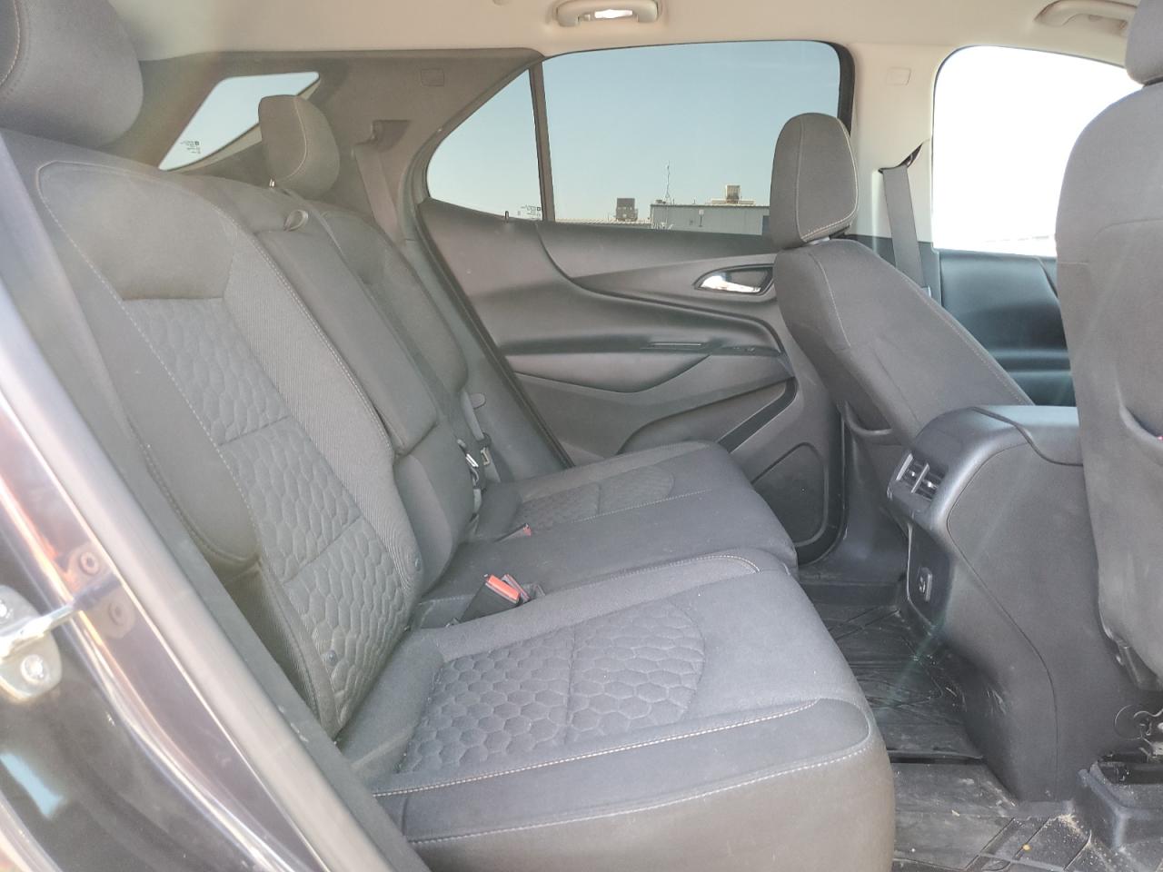 Photo 9 VIN: 3GNAXKEV8KS538240 - CHEVROLET EQUINOX 