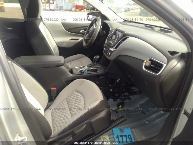 Photo 4 VIN: 3GNAXKEV8KS620467 - CHEVROLET EQUINOX 