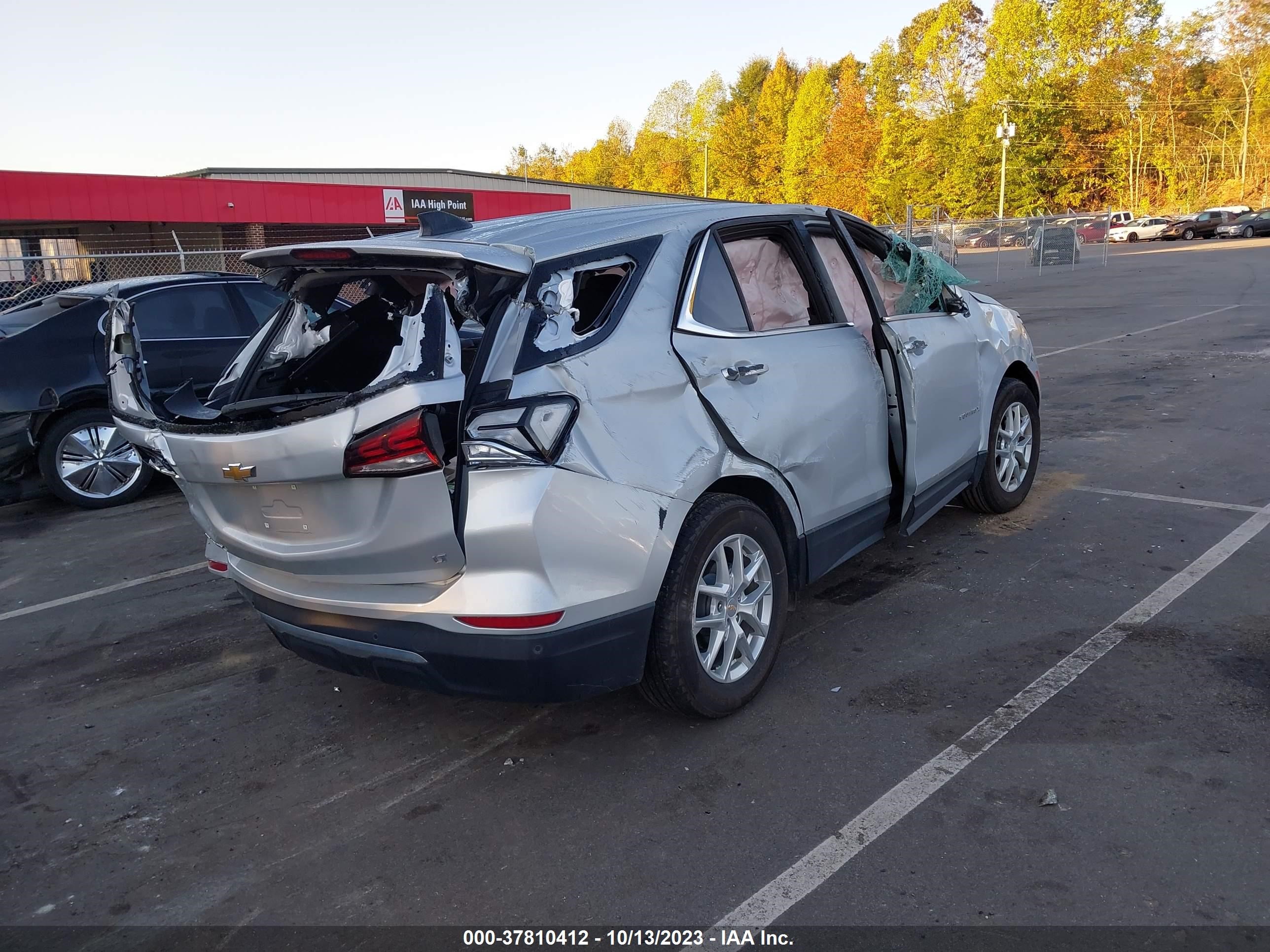 Photo 3 VIN: 3GNAXKEV8NL204594 - CHEVROLET EQUINOX 