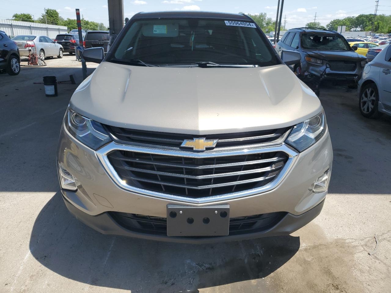 Photo 4 VIN: 3GNAXKEV9KS562403 - CHEVROLET EQUINOX 