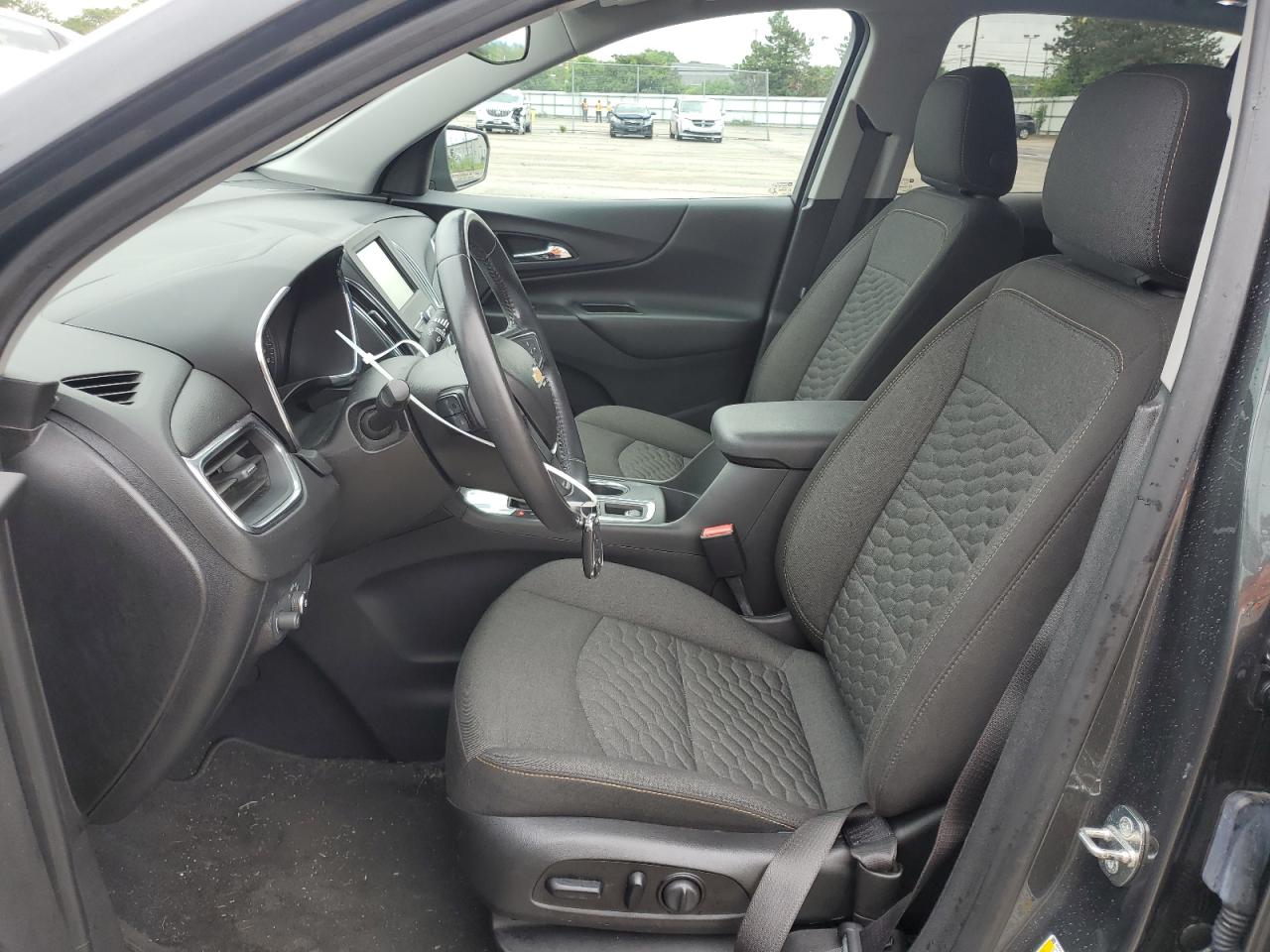 Photo 6 VIN: 3GNAXKEVXKS596107 - CHEVROLET EQUINOX 