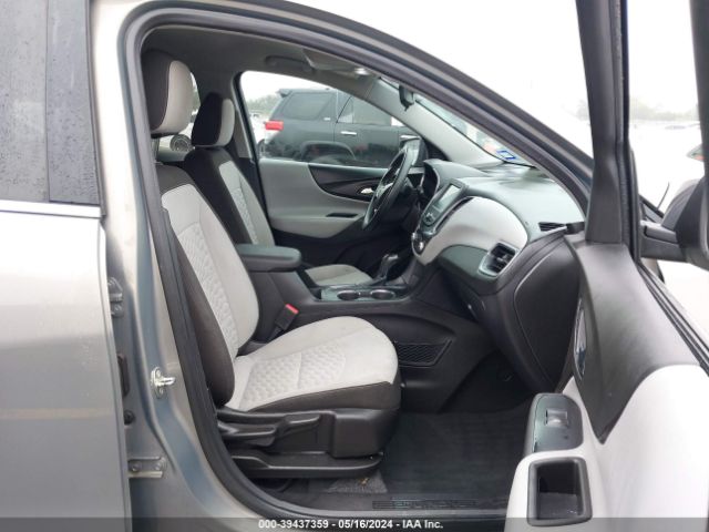 Photo 4 VIN: 3GNAXKEX1JS538001 - CHEVROLET EQUINOX 